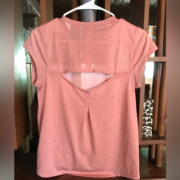 Patagonia Pink Textured Fabric short sleeve top - Picture 2 of 3